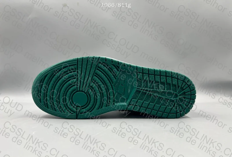 Air Jordan 1 Low 4
