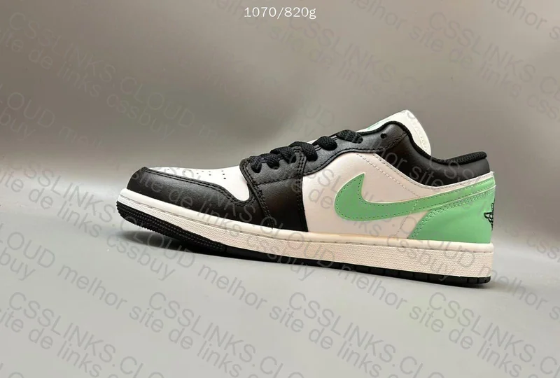 Air Jordan 1 Low 4