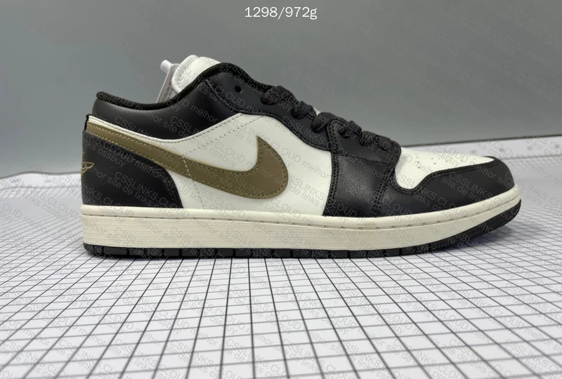 Air Jordan 1 Low