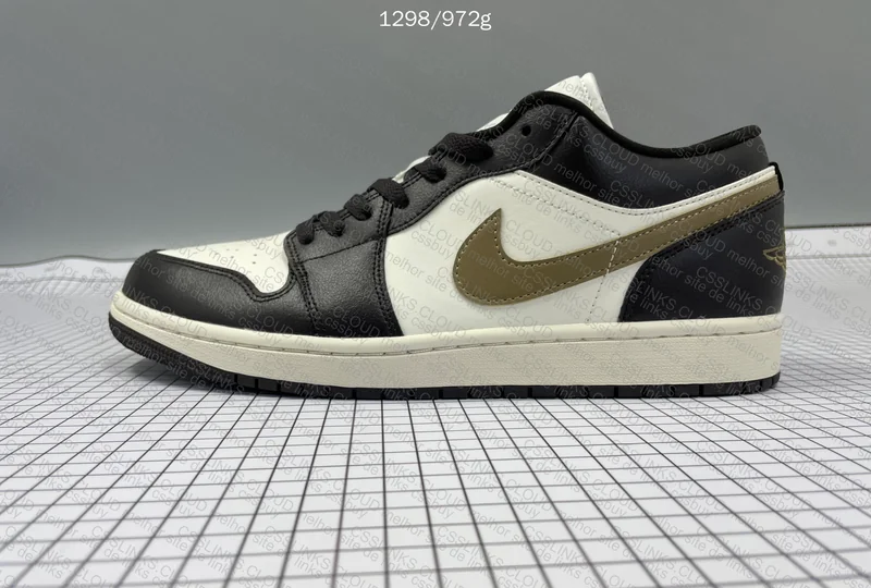 Air Jordan 1 Low 10