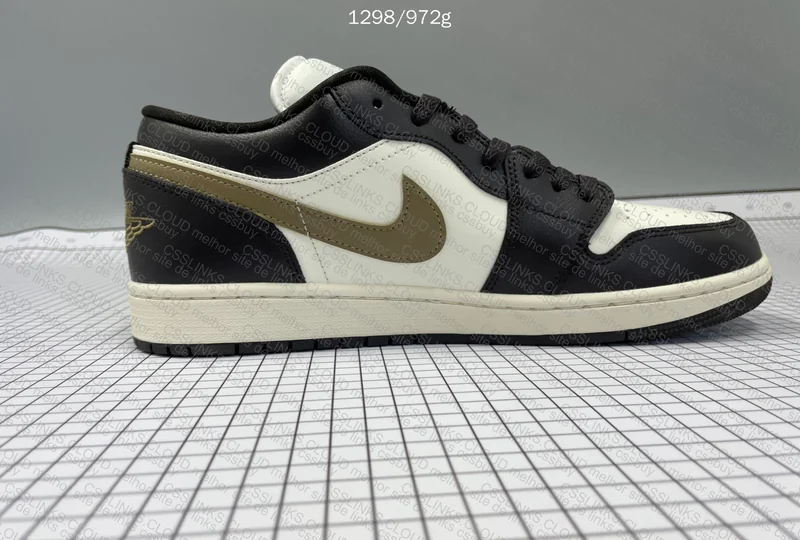 Air Jordan 1 Low 9