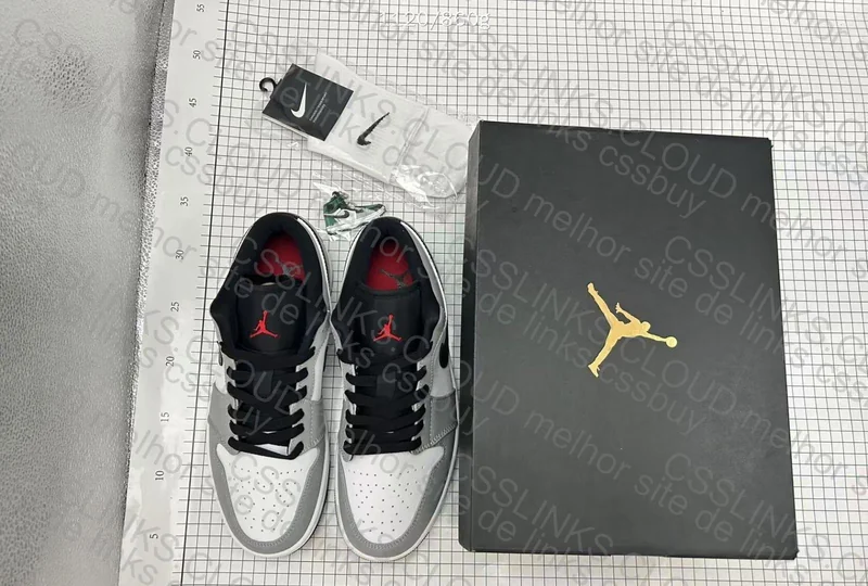 Air Jordan 1 Low