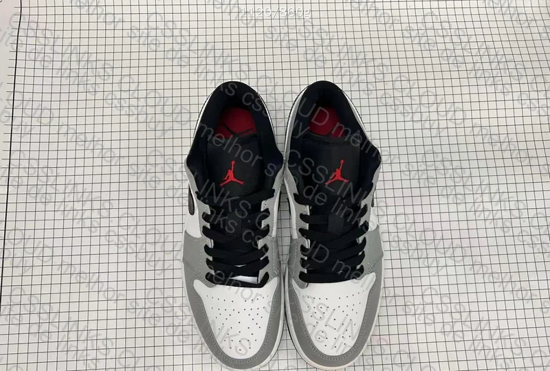 Air Jordan 1 Low 8