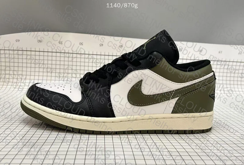 Air Jordan 1 Low 8