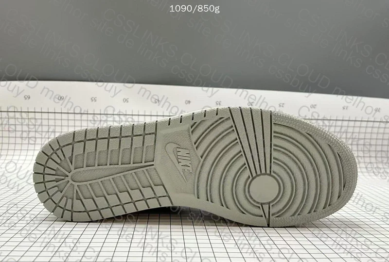 Air Jordan 1 Low 7
