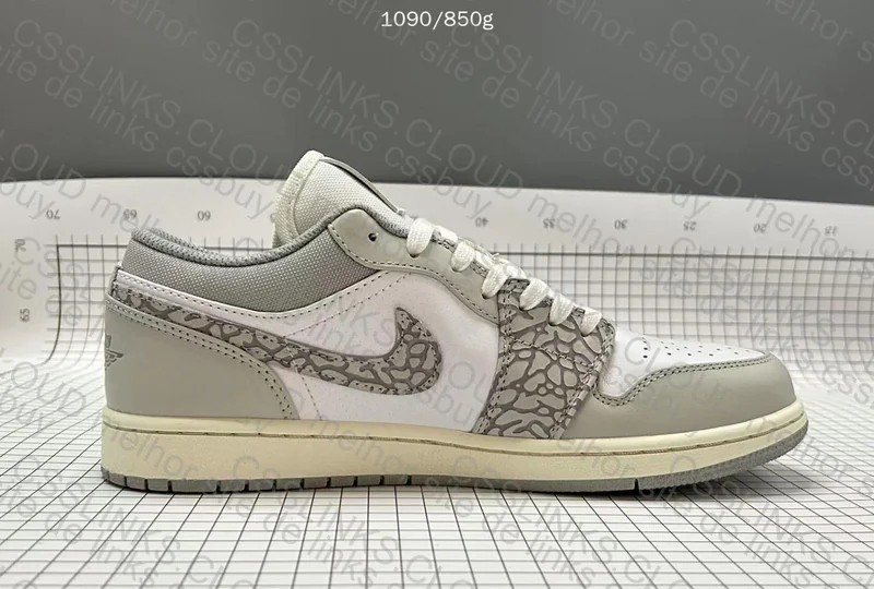 Air Jordan 1 Low 9
