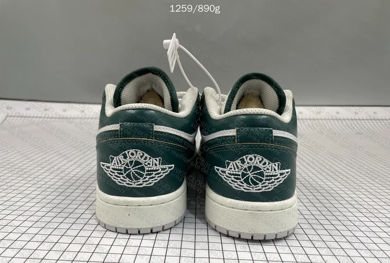Air Jordan 1 Low 2