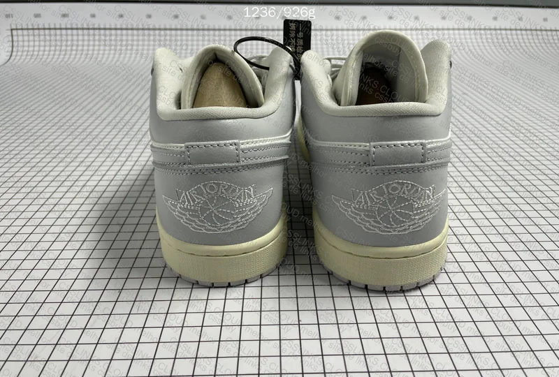 Air Jordan 1 Low 2