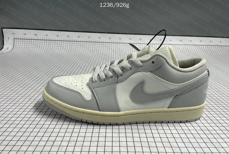 Air Jordan 1 Low 3