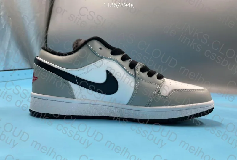 Air Jordan 1 Low 3