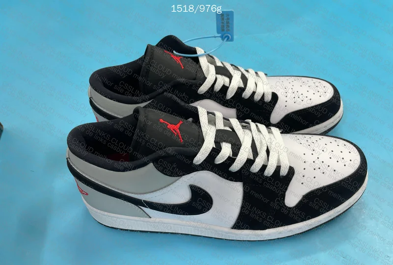Air Jordan 1 Low