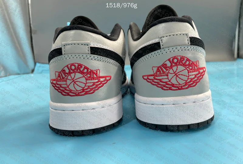Air Jordan 1 Low 3