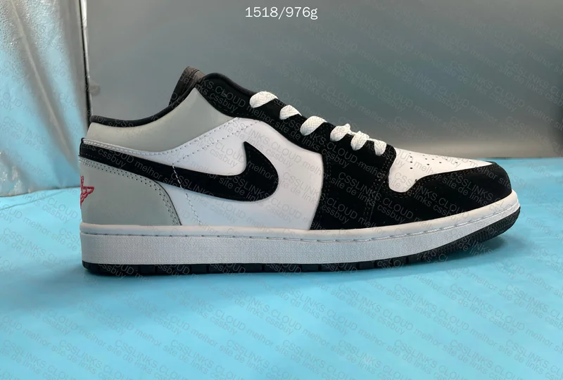 Air Jordan 1 Low 4
