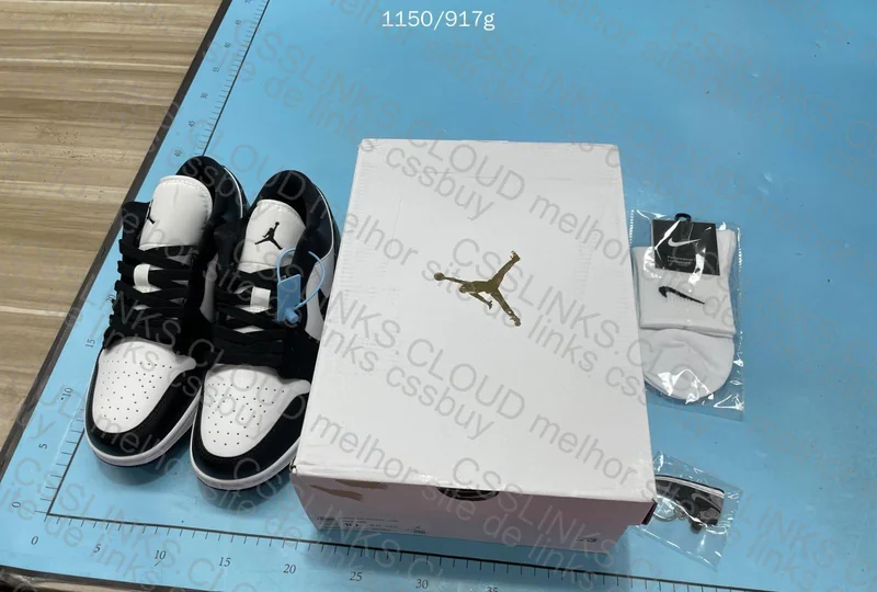 Air Jordan 1 Low 6