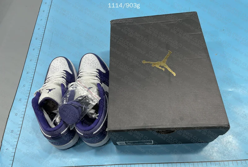 Air Jordan 1 Low 10