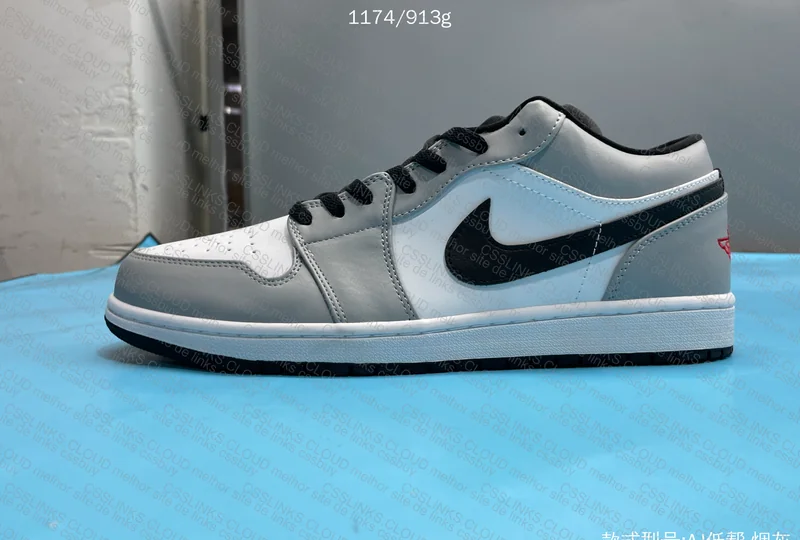 Air Jordan 1 Low 2