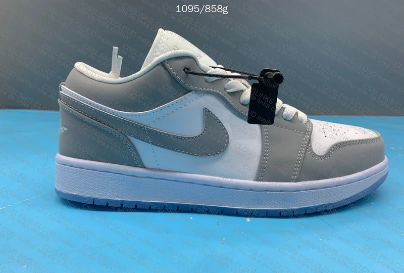 Air Jordan 1 Low 4