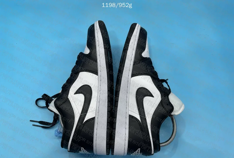 Air Jordan 1 Low