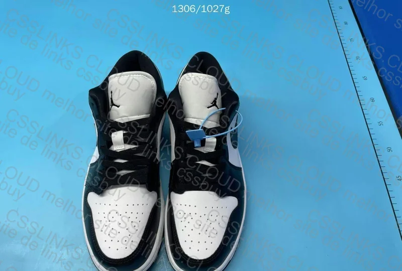 Air Jordan 1 Low