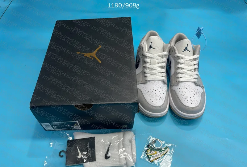 Air Jordan 1 Low