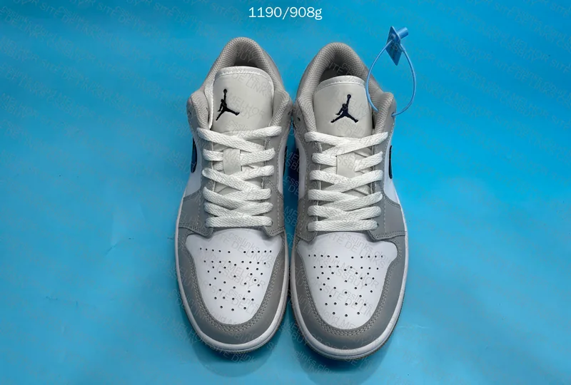 Air Jordan 1 Low 9
