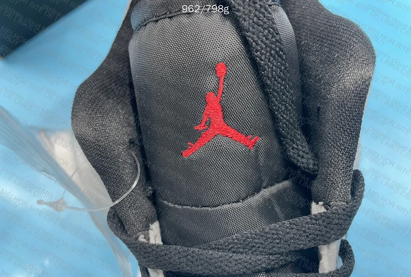 Air Jordan 1 Low