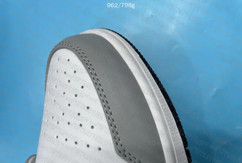 Air Jordan 1 Low 4