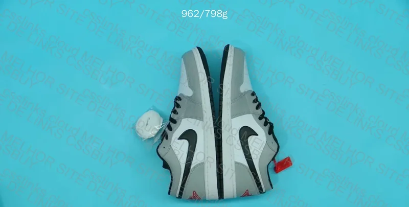 Air Jordan 1 Low 6