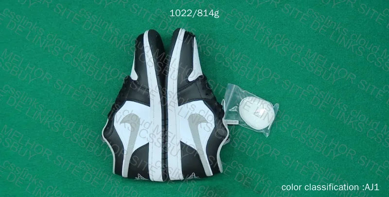 Air Jordan 1 Low 4