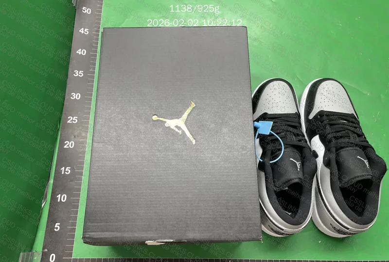 Air Jordan 1 low