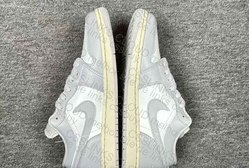 Air Jordan 1 Low Help 3