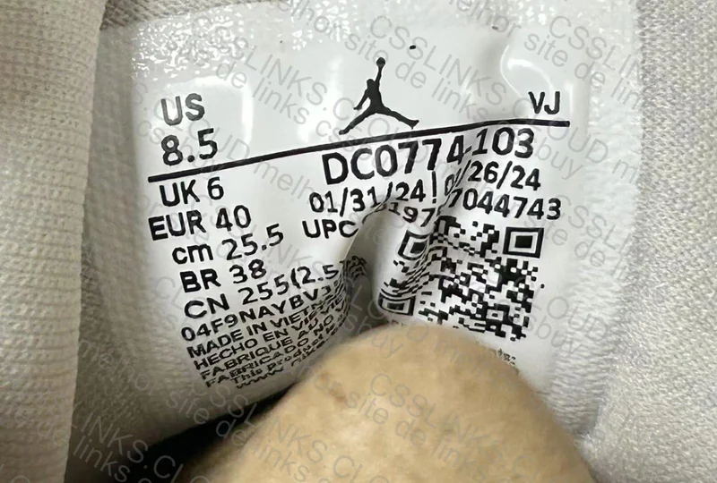 Air Jordan 1 Low Help 6