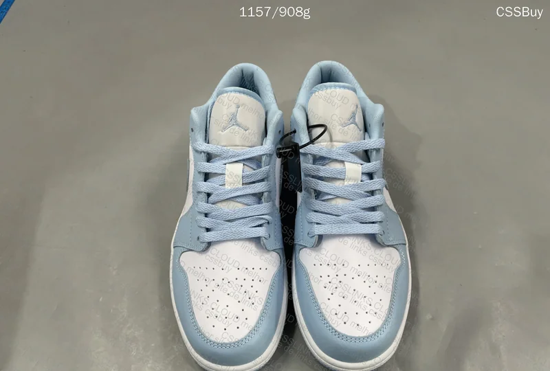 Air Jordan 1 Low Aluminium 2