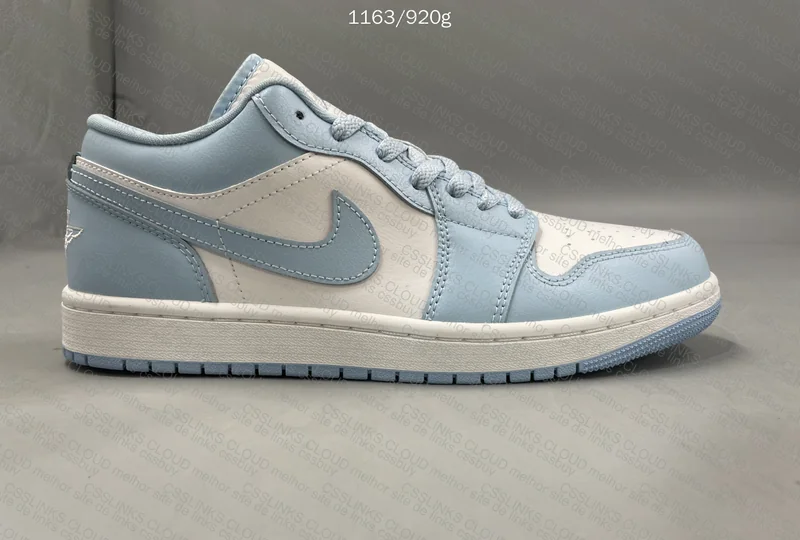 Air Jordan 1 Low Aluminium 2