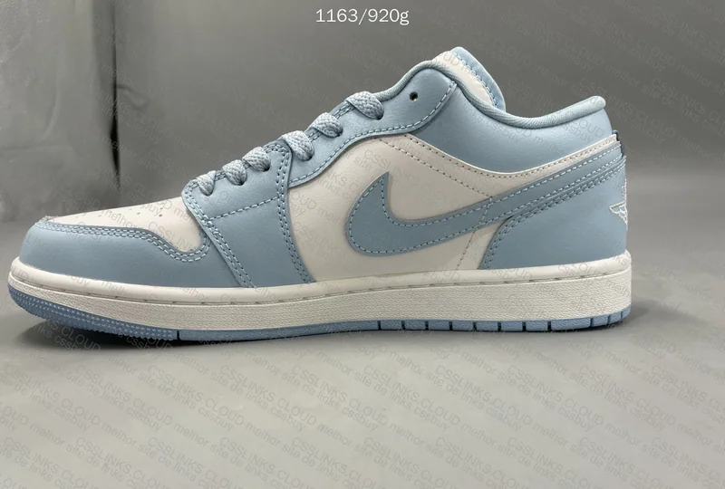 Air Jordan 1 Low Aluminium 5