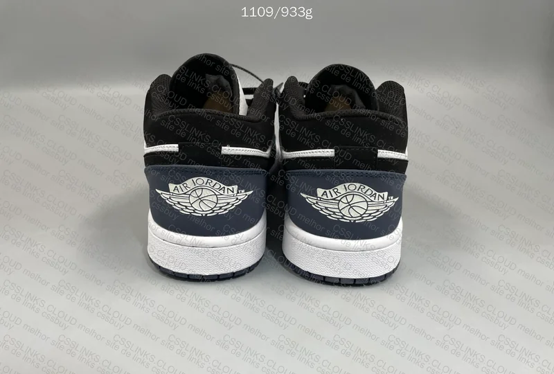 Air Jordan 1 Low Armory Navy 3