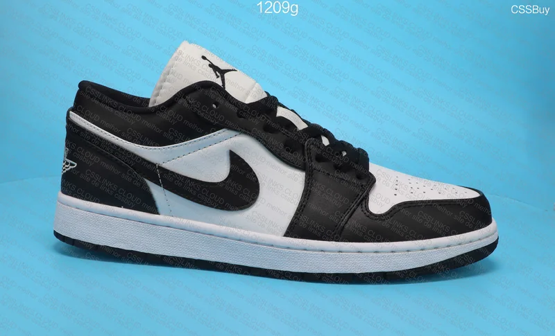 Air Jordan 1 Low Black and White 5