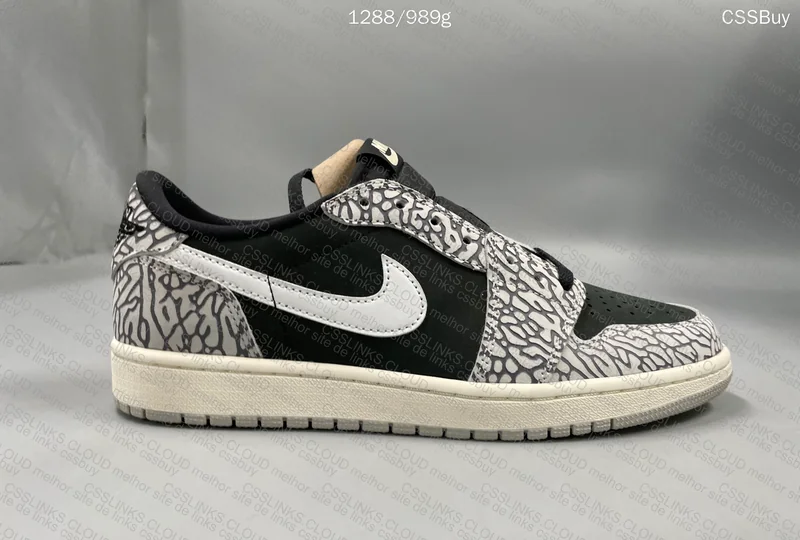 Air Jordan 1 Low - Black Cement 3
