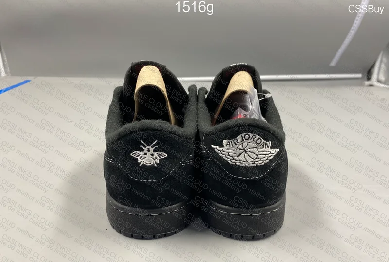 Air Jordan 1 Low Black Phantom 2