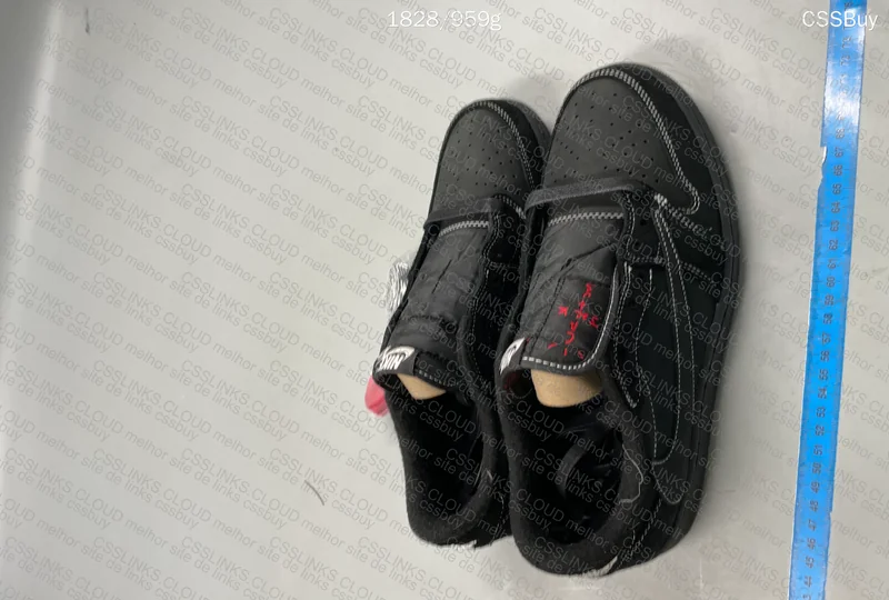 Air Jordan 1 Low Black Phantom 8