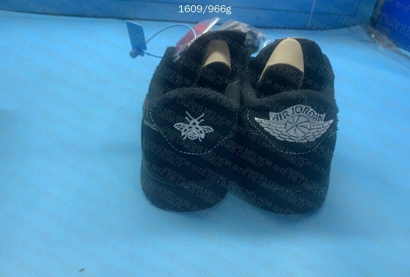 Air Jordan 1 Low Black Phantom