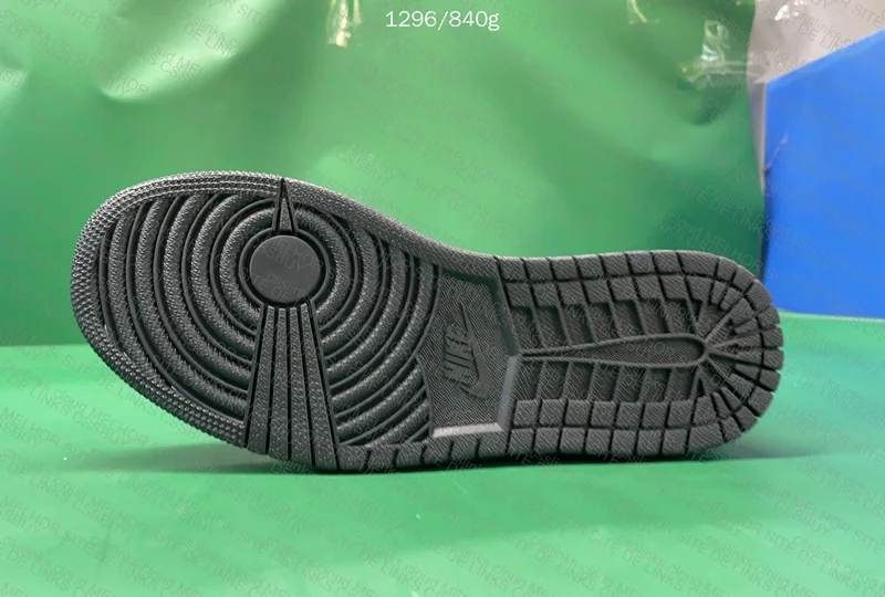 Air Jordan 1 Low Black Phantom 6
