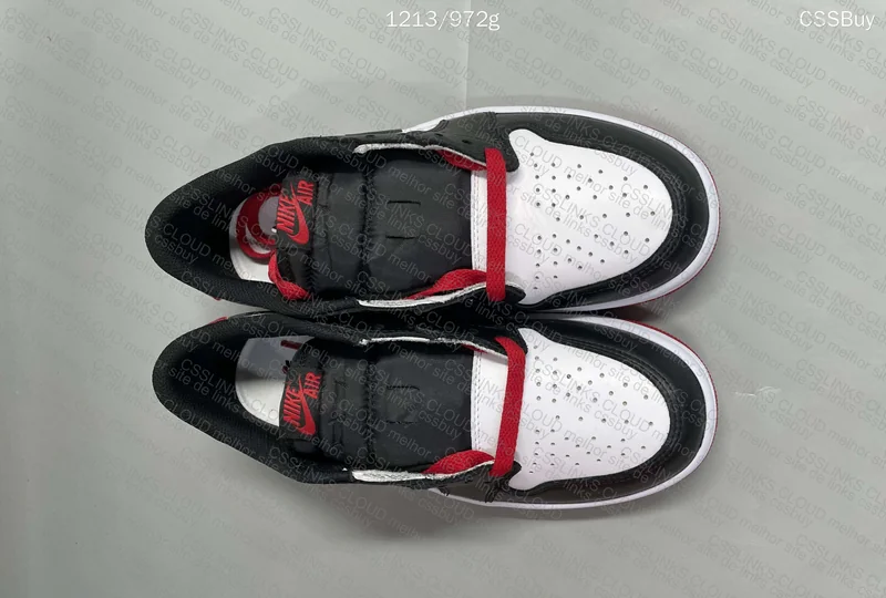 Air Jordan 1 Low Black Toe