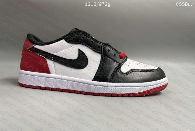 Air Jordan 1 Low Black Toe 3