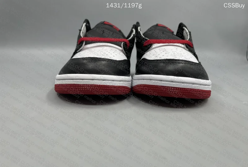 Air Jordan 1 Low 'Black Toe' 2
