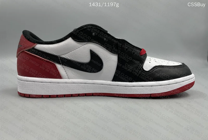 Air Jordan 1 Low 'Black Toe' 7