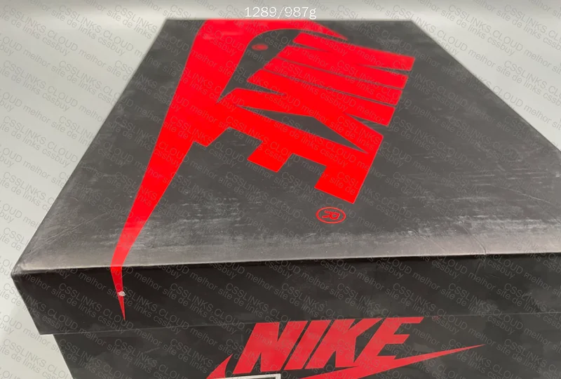 Air Jordan 1 Low Black Toe 7