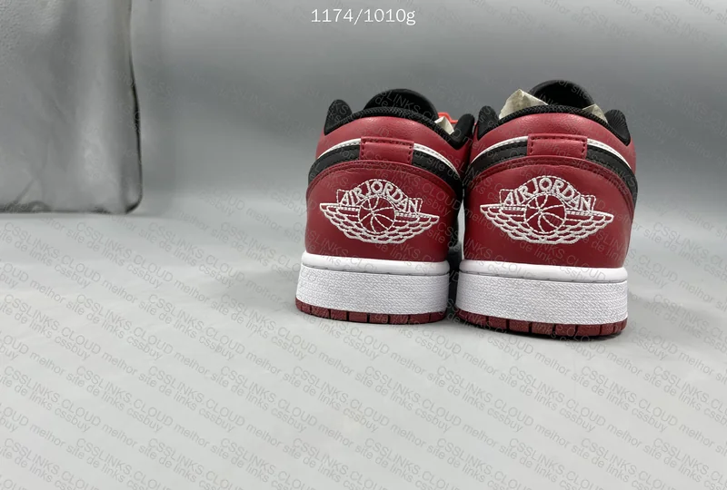 Air Jordan 1 Low Black/White-Red 2