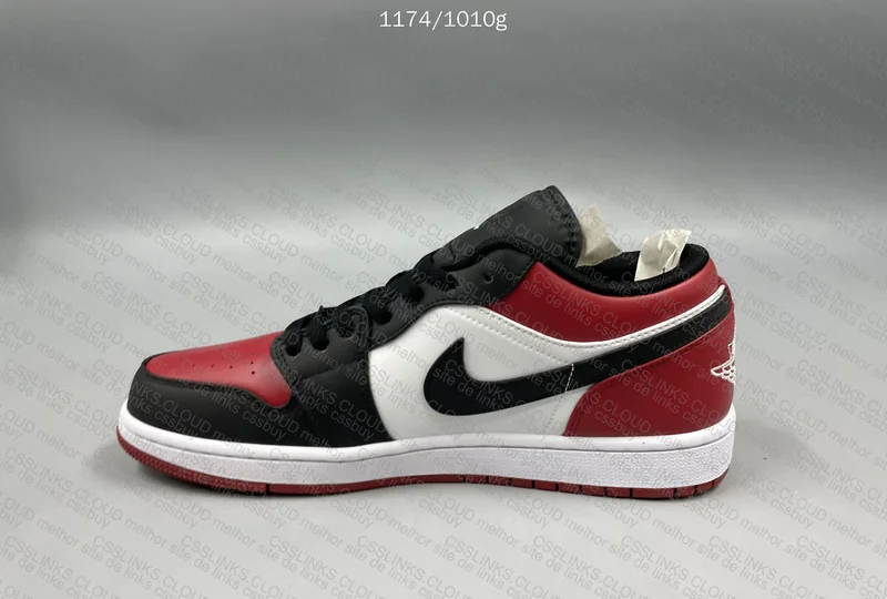 Air Jordan 1 Low Black/White-Red 4