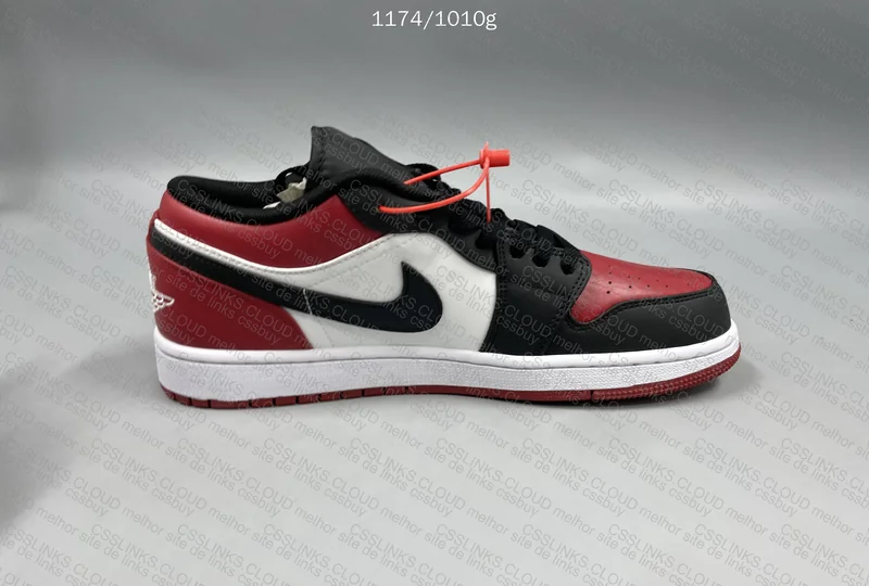Air Jordan 1 Low Black/White-Red 8